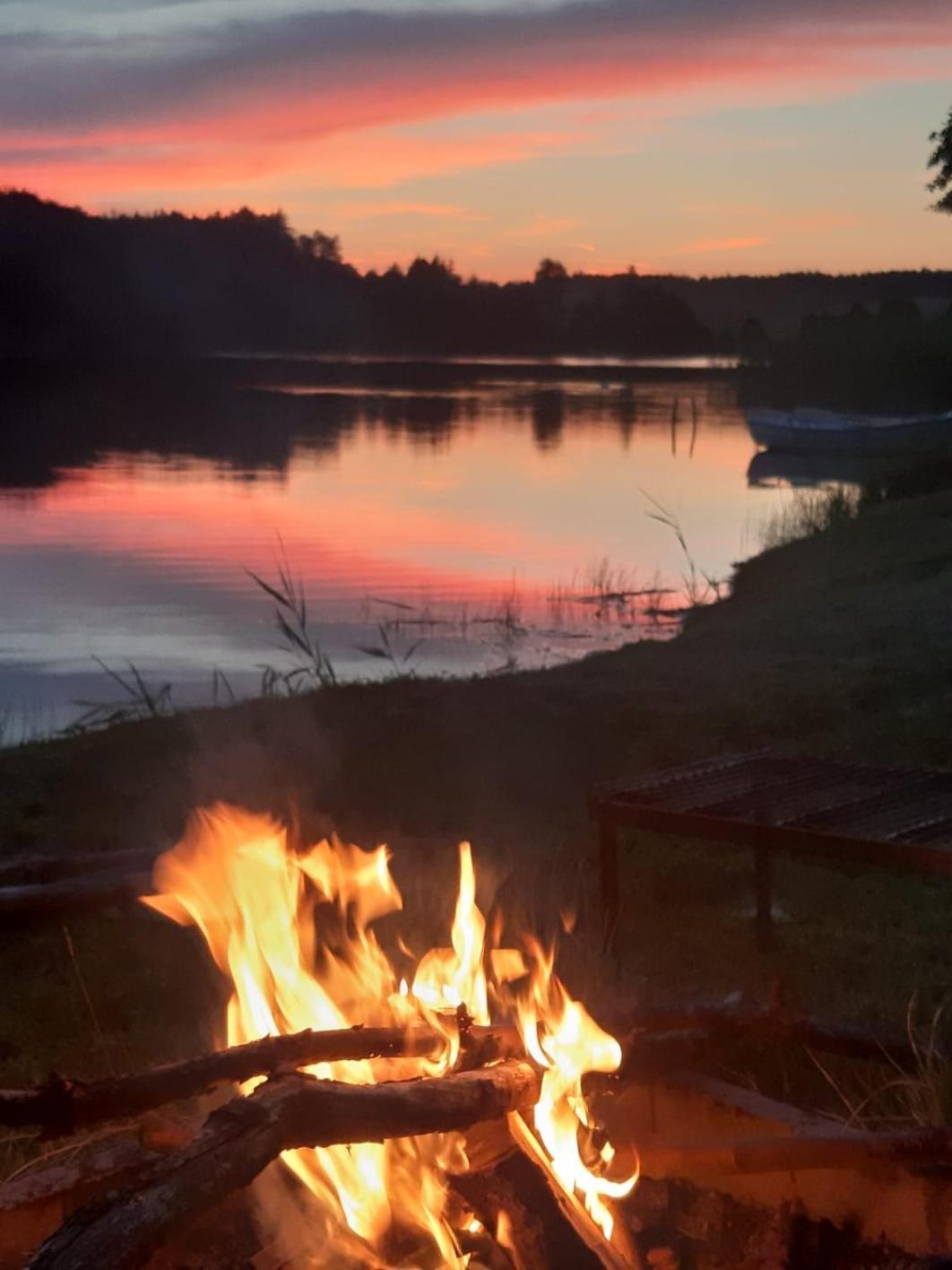 Вилла Domek Letniskowy Na Kaszubach, Borowy Mlyn, Jezioro Gwiazda Экстерьер фото